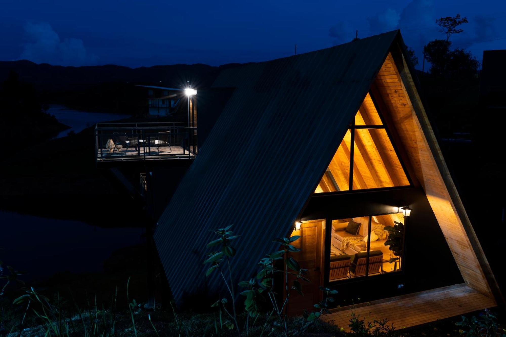 Gretel Chalets Suizo Guatapé Esterno foto